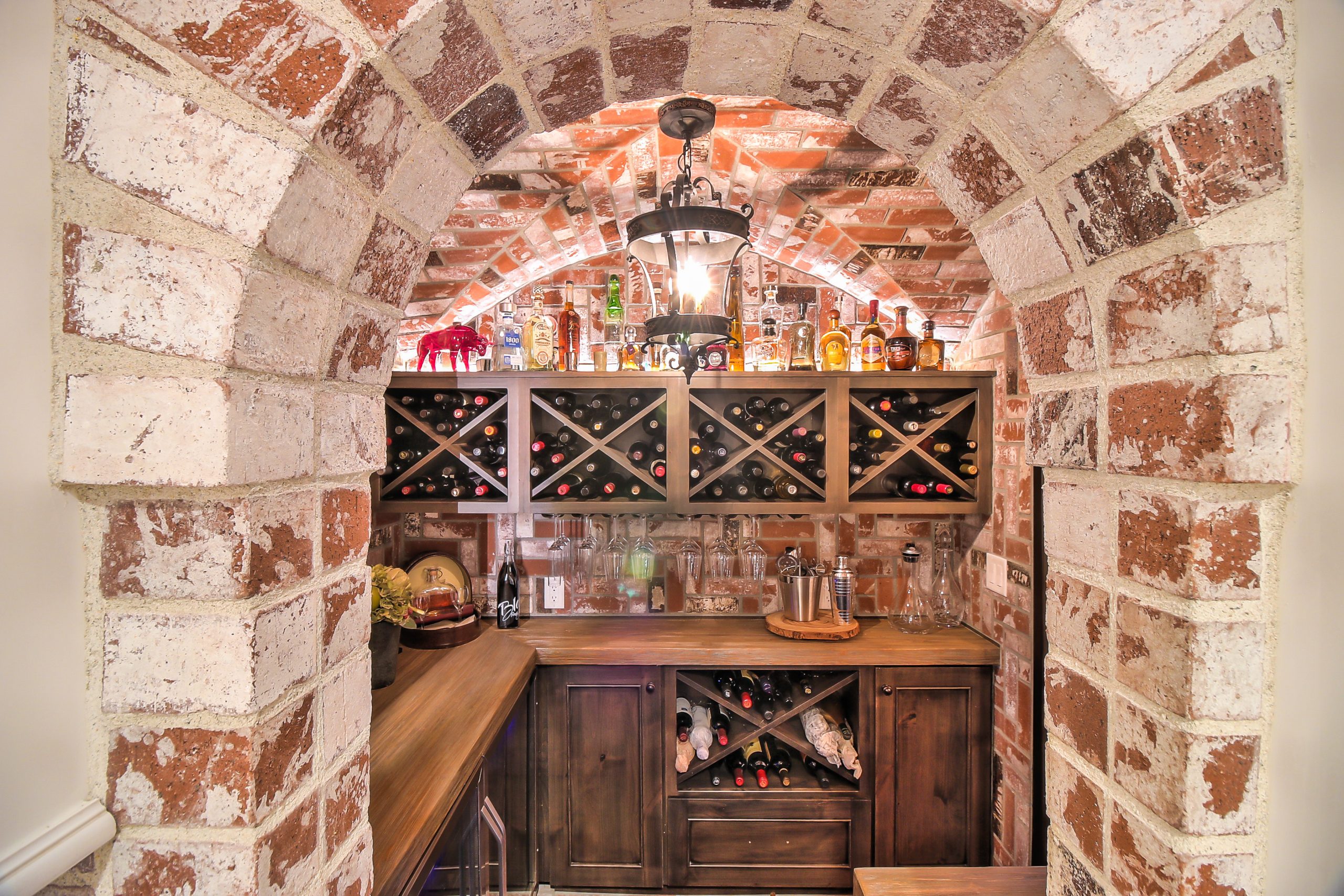 Residential · Kitchen & wine room